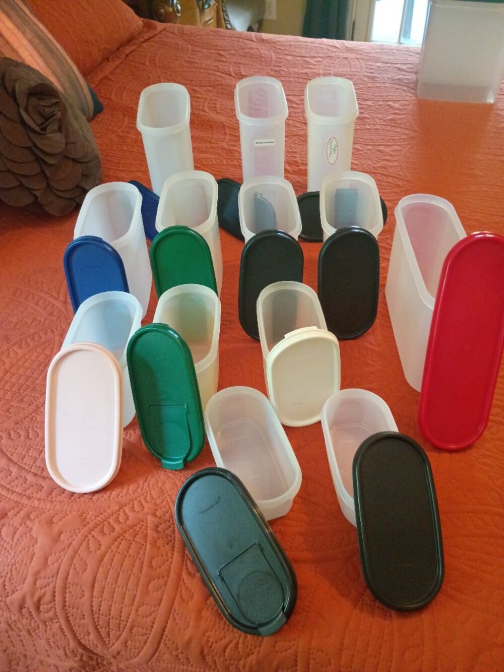 Tupperware Oval Modular Mates - Picture 2 of 4